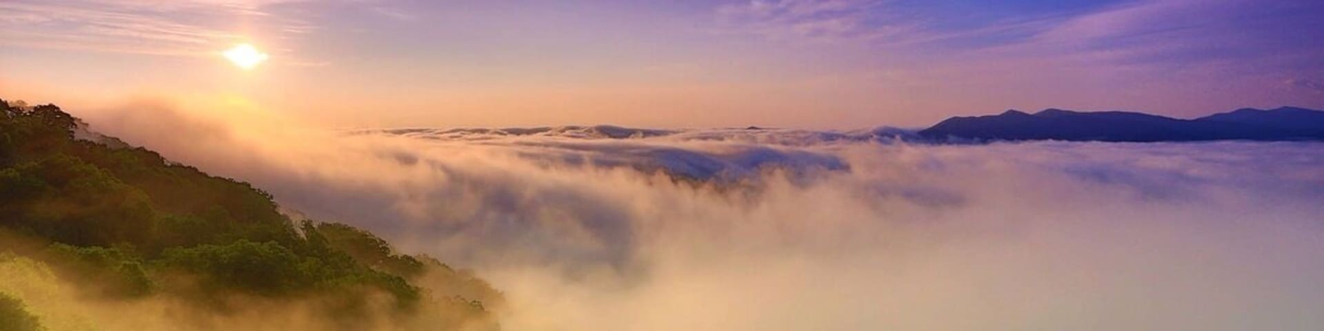 The morning sea-like cloud with sunrise at the peak of Tomamu