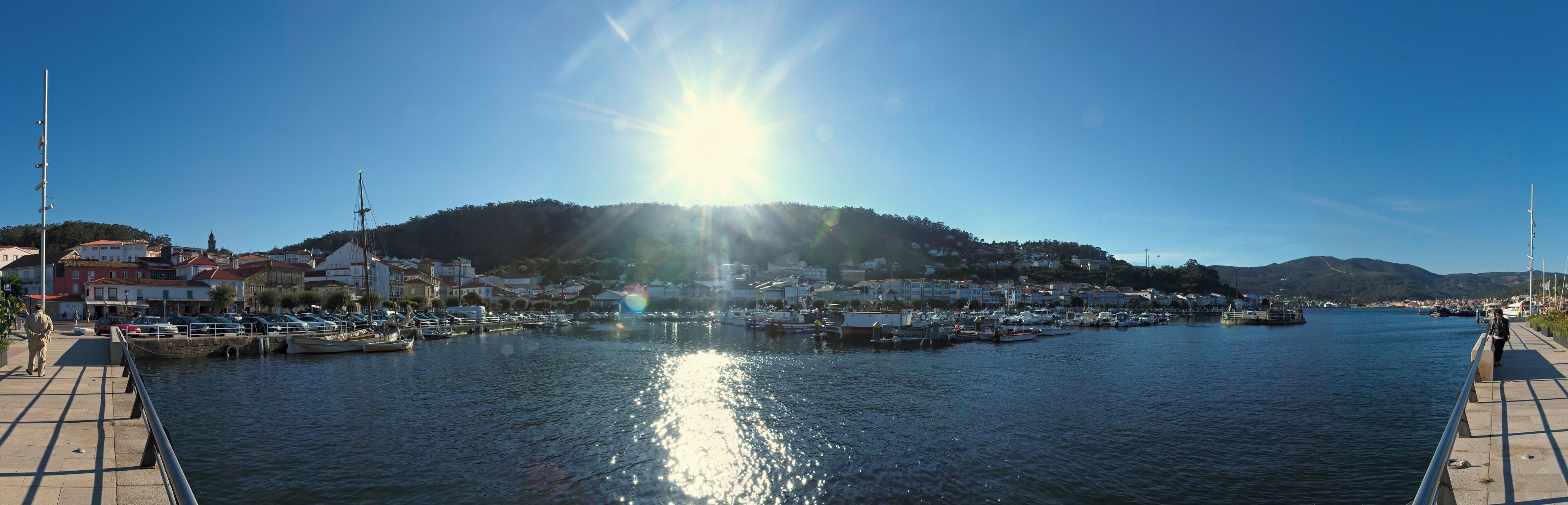 Panoramic of the port of Muros, in Galicia, España.