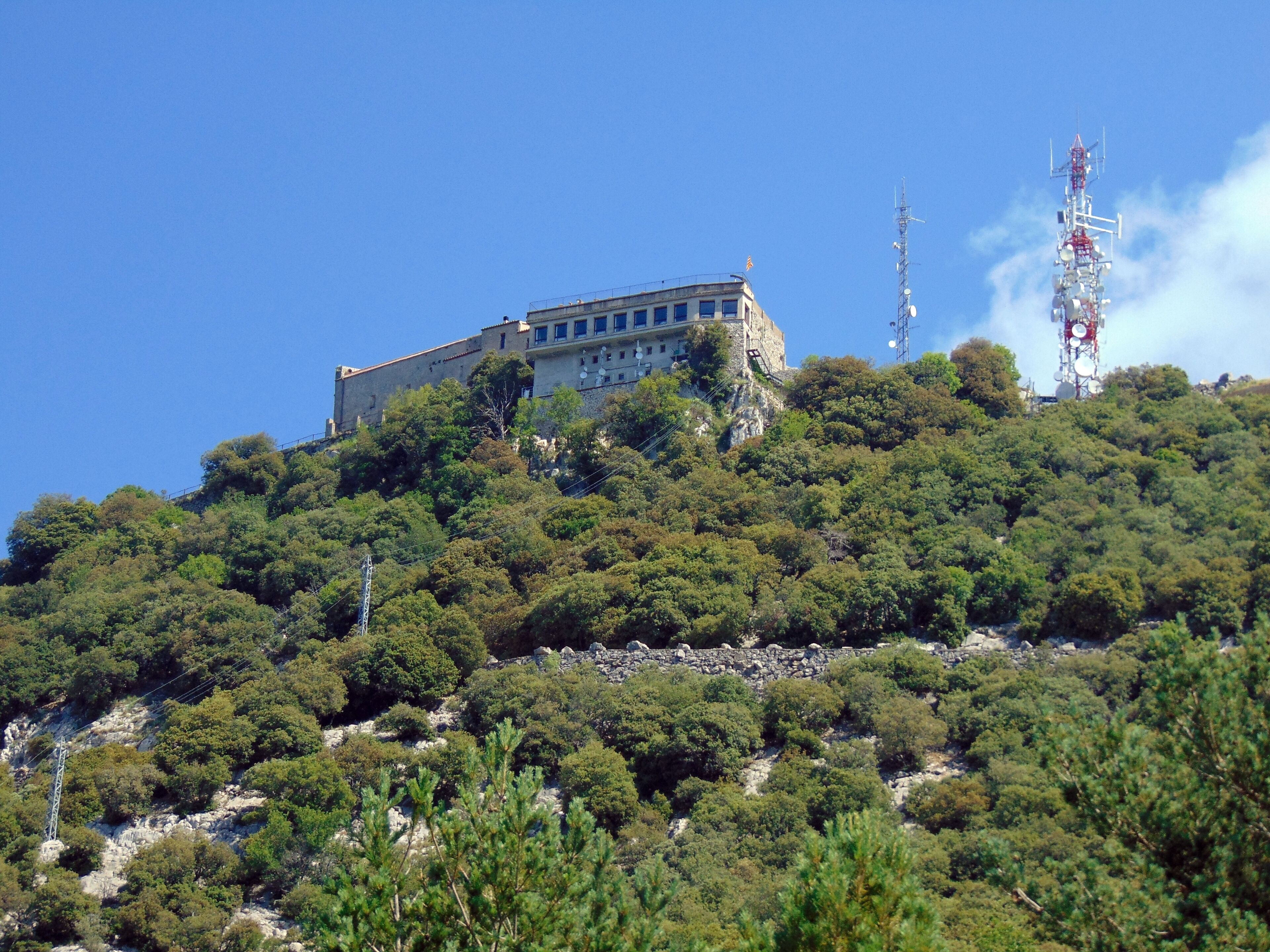 Santuari la Mare de Déu del Mont (Albanyà) This is a photo of a building indexed in the Catalan heritage register as Bé Cultural d'Interès Local (BCIL) under the reference IPA-17856.