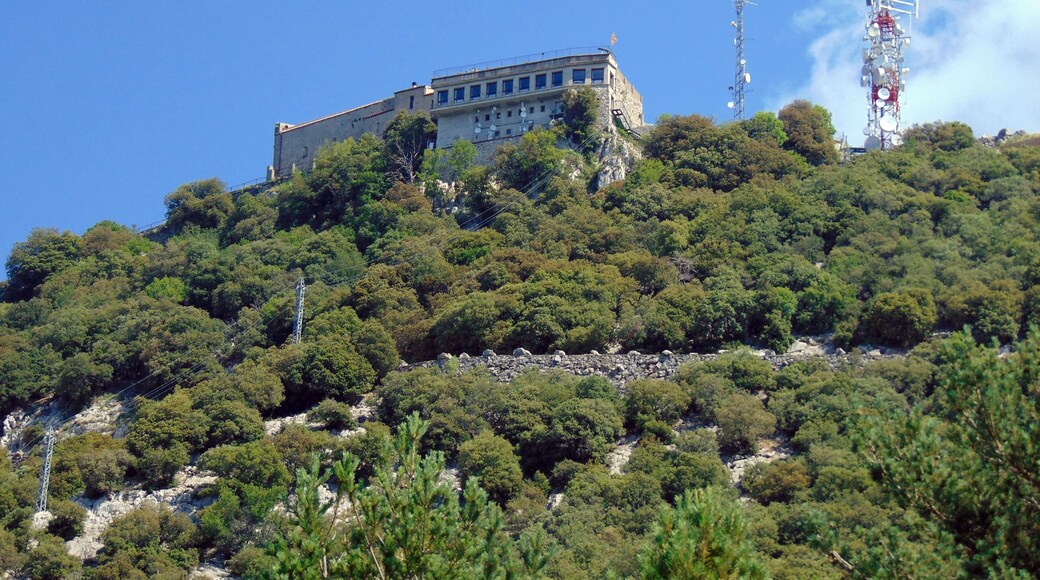 Santuari la Mare de Déu del Mont (Albanyà) This is a photo of a building indexed in the Catalan heritage register as Bé Cultural d'Interès Local (BCIL) under the reference IPA-17856.