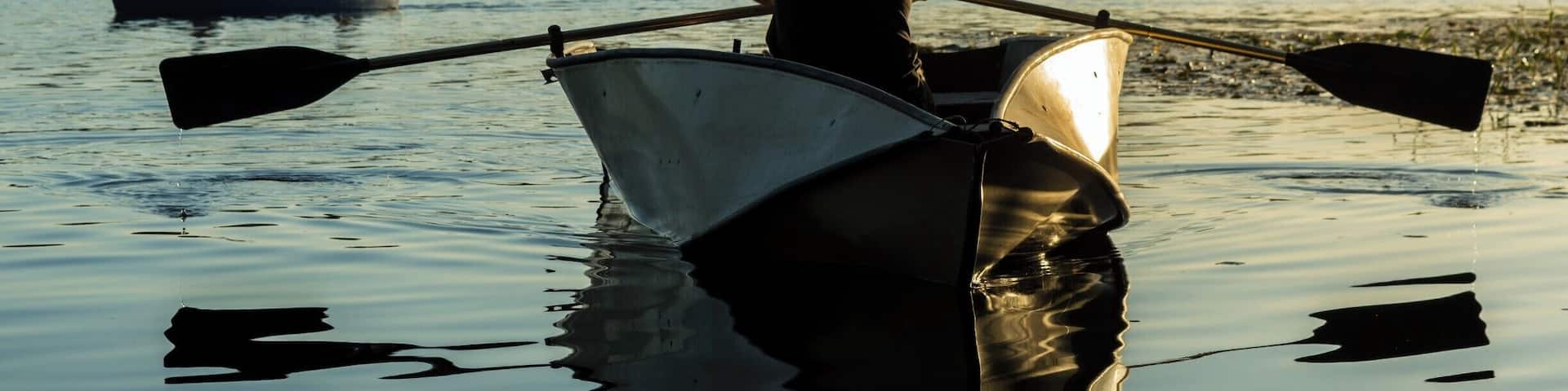 Cooroora is such a calming place for camping. There is a massive lake adjacent to the camping ground which is an amazing place to enjoy the sunset.