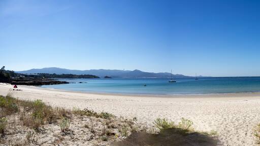 Playas en la zona de Muros a Corrubedo en la Costa da Morte de Galicia, España, verano de 2018