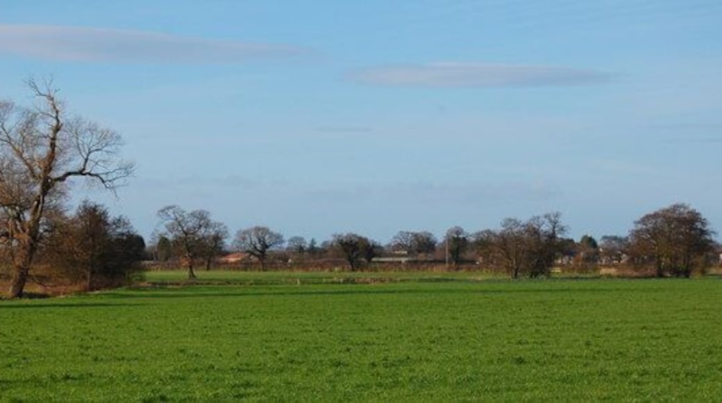 View across SJ4968 A general landscape taken looking SW from the footpath that runs diagonally across the square to Horton Hall.
