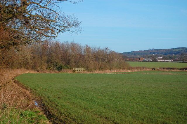 Footpath Tarvin Sands to Lower Street Farm The footpath between Tarvin Sands and Lower Street Farm on the A54. The path crosses a number of ditches where excellent footbridges are positioned.