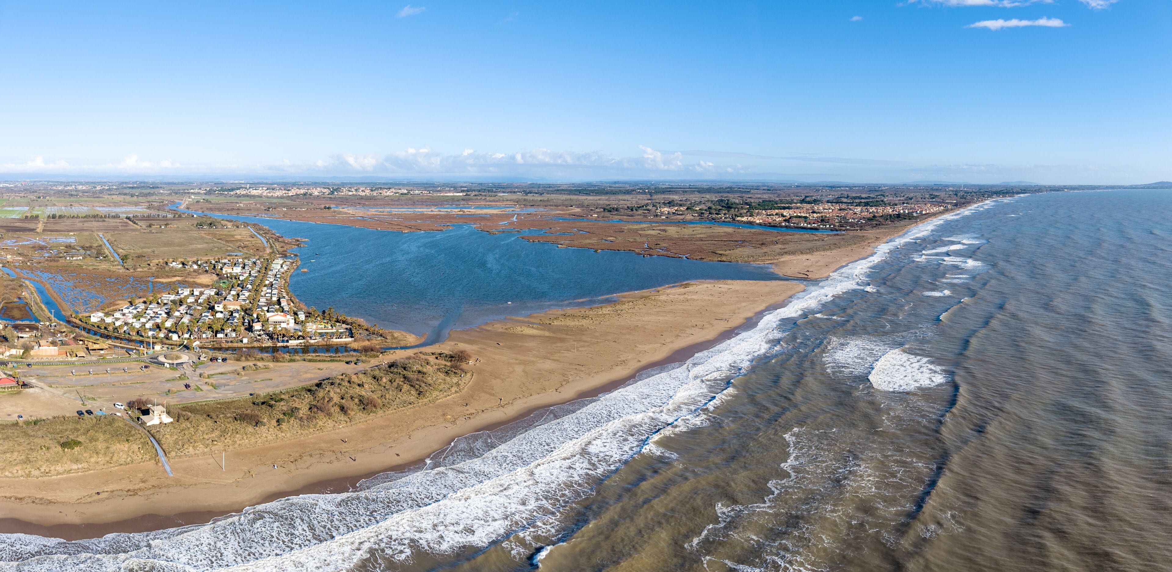 Panorama de Sérignan-plage dans l'hérault en région Occitanie (france)