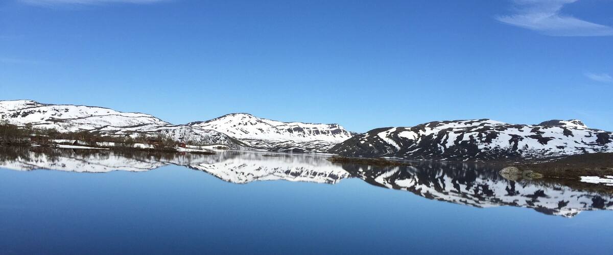 Beautiful reflexion. In Norway. #Waterlust