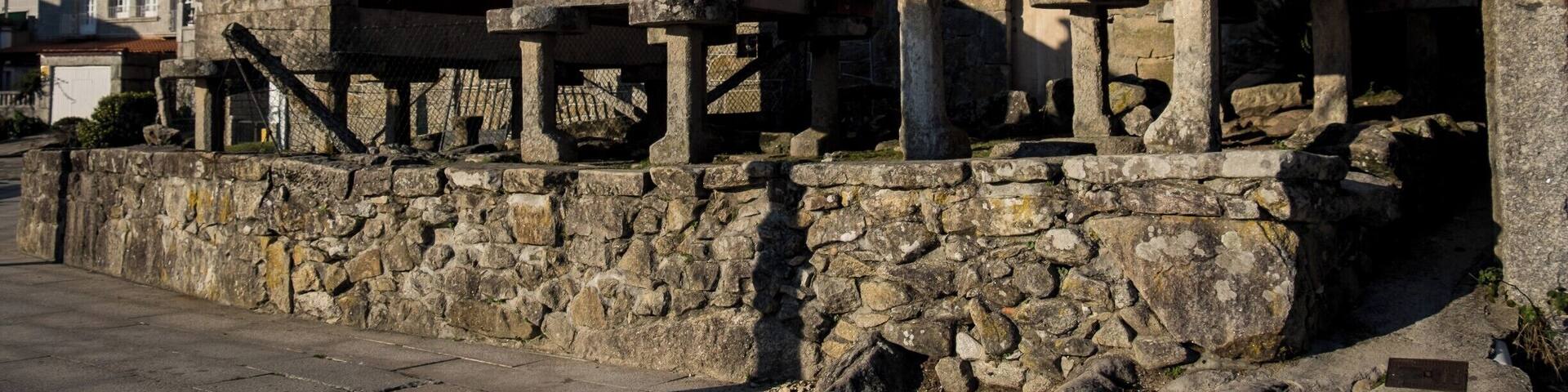 Visiting the beautiful village of #combarro in #galicia #spain
#españa #visitspain #ig_spain #monumentalspain #pontevedra #igersgalicia #galicia_enamora #galiciadescuberta #LOVES_GALICIA #streetphotography #travelingram #instatraveling #traveltheworld #travelphotography #travel #instatravel #travelgram #topeuropephoto #WorldCaptures #BeautifulDestinations #WorldPlaces #BBCTravel #LoveTheWorld #instagood #instagrammers #igers
