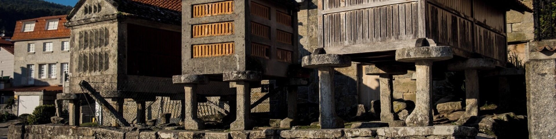 Visiting the beautiful village of #combarro in #galicia #spain
#españa #visitspain #ig_spain #monumentalspain #pontevedra #igersgalicia #galicia_enamora #galiciadescuberta #LOVES_GALICIA #streetphotography #travelingram #instatraveling #traveltheworld #travelphotography #travel #instatravel #travelgram #topeuropephoto #WorldCaptures #BeautifulDestinations #WorldPlaces #BBCTravel #LoveTheWorld #instagood #instagrammers #igers