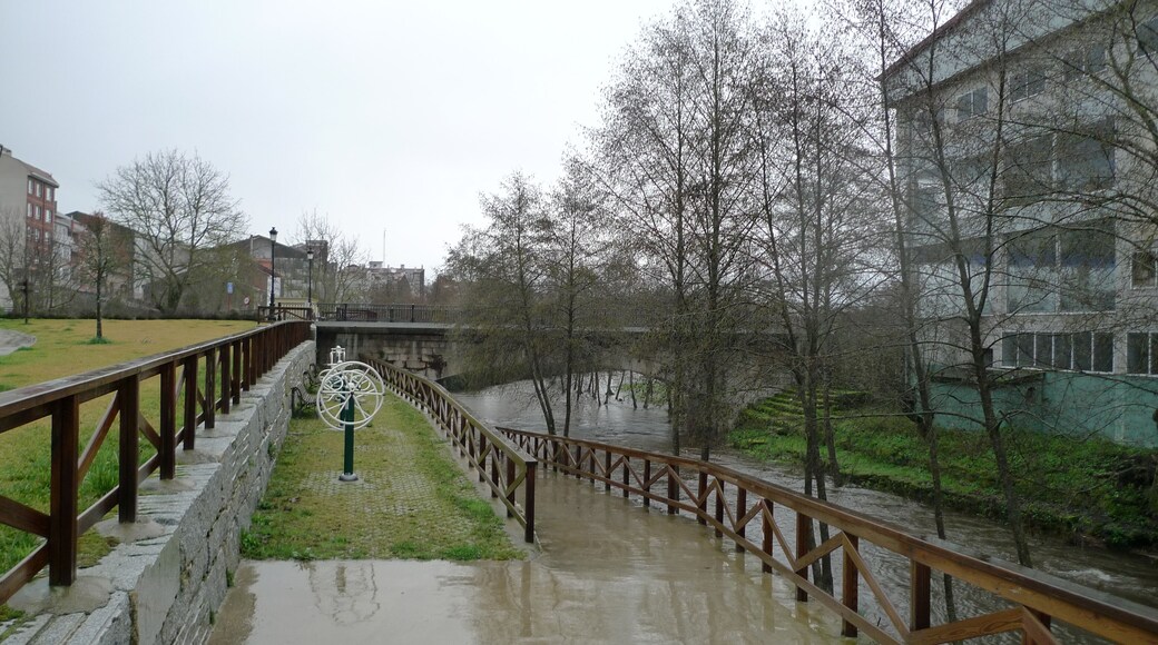 Paseo do río Asma en Chantada