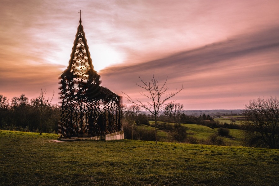 A small chapel in Borgloon Belgium
#outdoors #lookatthesky #architecture #belgium