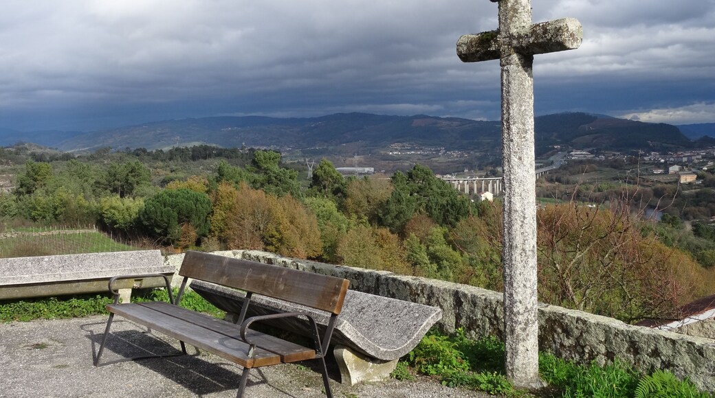 Vista dende o lugar da Franqueirán na parroquia de San Domingos de Fóra, concello de Ribadavia, Ourense.