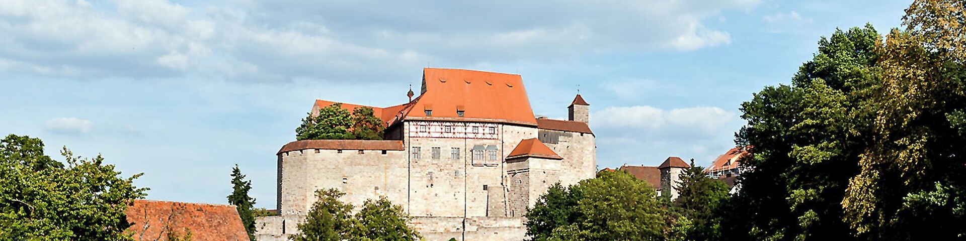 This is a photograph of an architectural monument. It is on the list of cultural monuments of Bayern, no. D-5-73-114-10