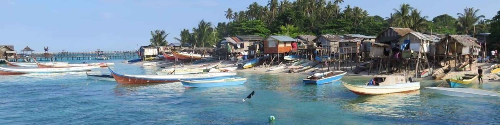 Beautiful Mabul Island, the perfect base for diving around Mabul and Sipadan. Make sure you have a few days in Semporna too!