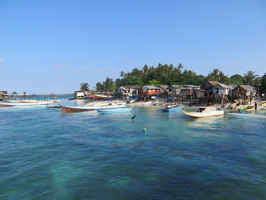 Beautiful Mabul Island, the perfect base for diving around Mabul and Sipadan. Make sure you have a few days in Semporna too!