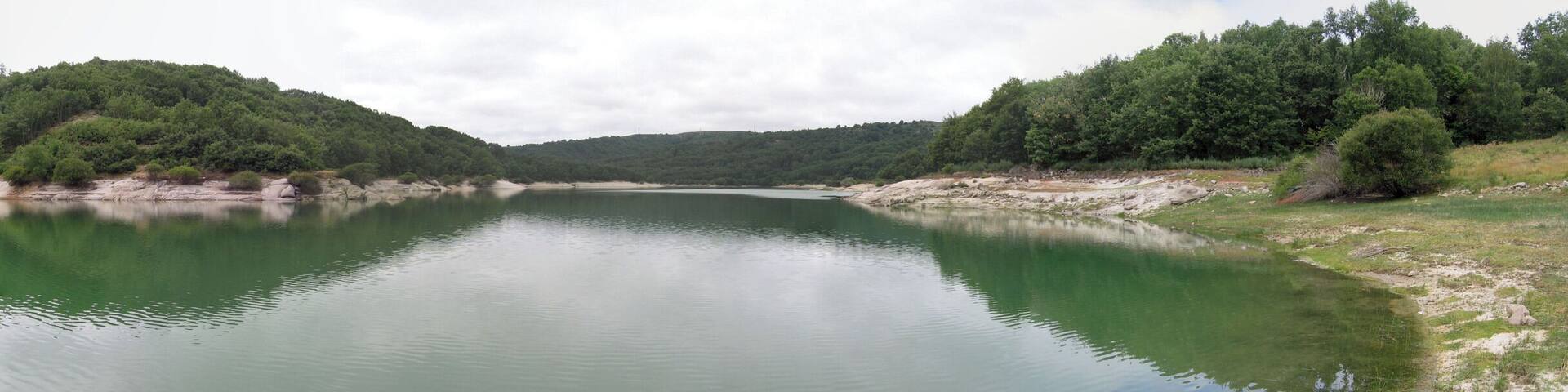 El embalse de Prada en Candeda