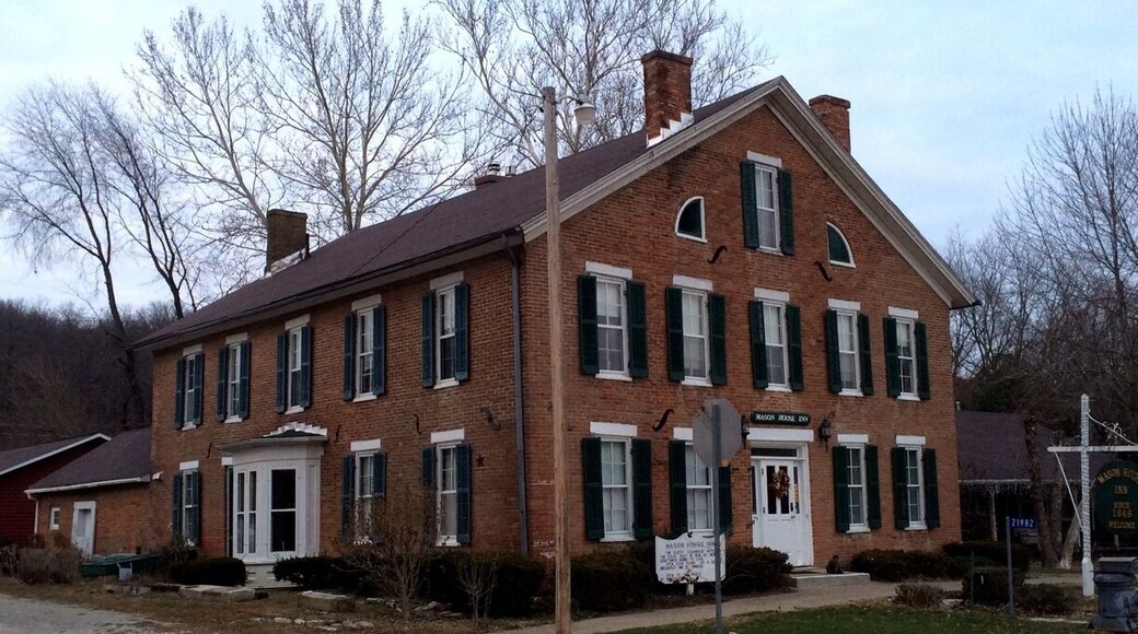 The Mason House Inn is a historic hotel along the Des Moines River, built in 1846-the same year Iowa became a state. It has a reputation of numerous hauntings and has become a popular destination for paranormal thrill seekers. Much of the town of Bentonsport is said to be haunted.
#localgem