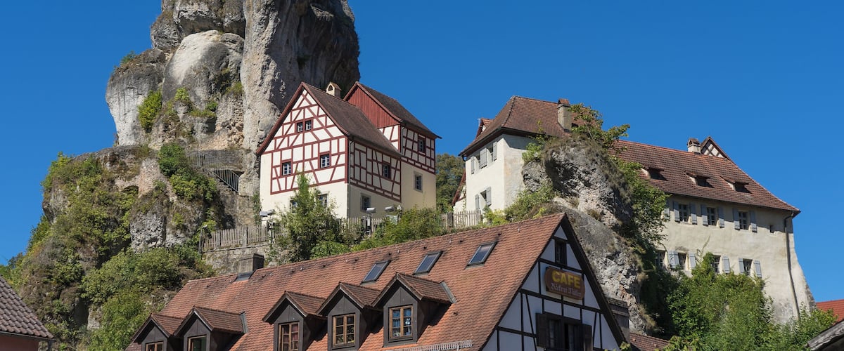 This is a photograph of an architectural monument. It is on the list of cultural monuments of Bayern, no. 0