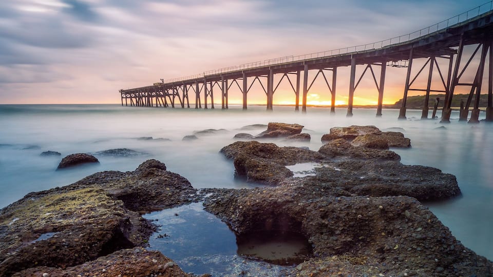 Driving through pouring rain with the hope that there would be a brief stop and a gap in the clouds on the horizon.... sometimes things just work out.