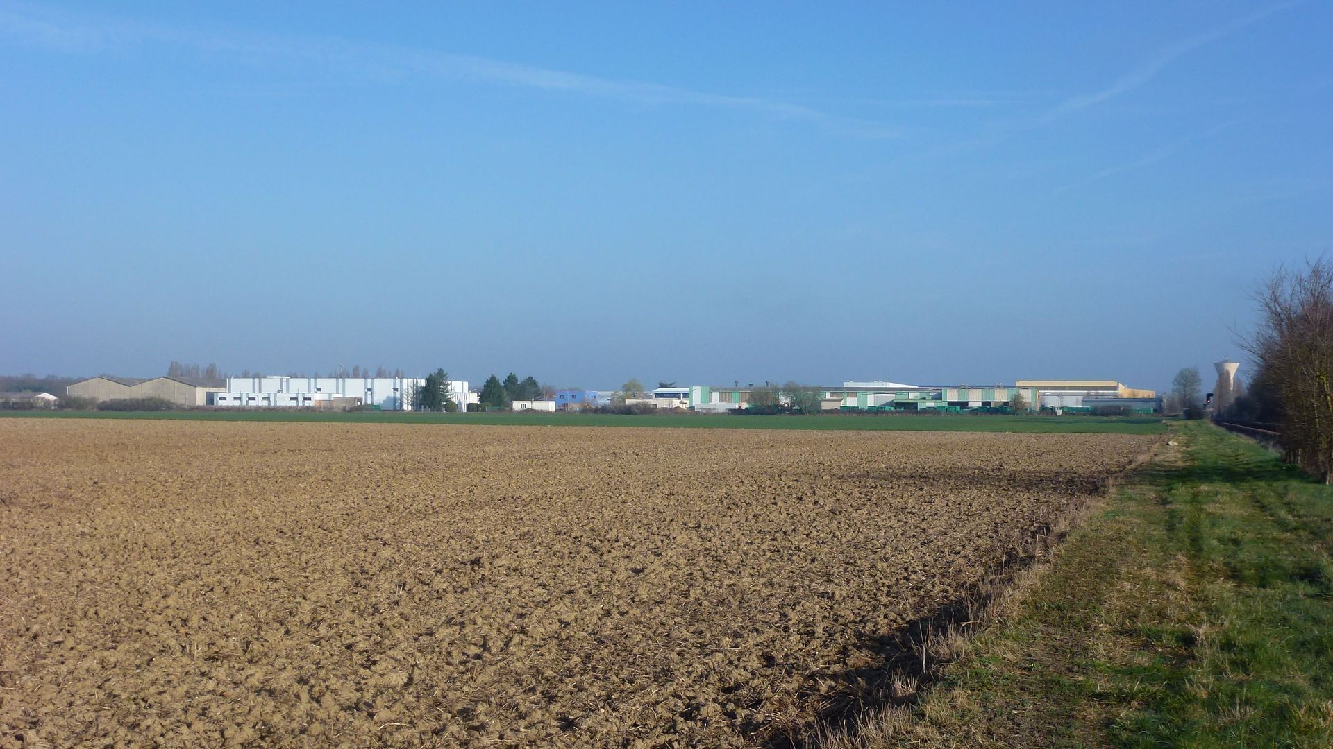 Le long de la voie ferrée entre Autheuil (Presles-en-Brie) et la zone industrielle de Gretz-Armainvilliers (1)