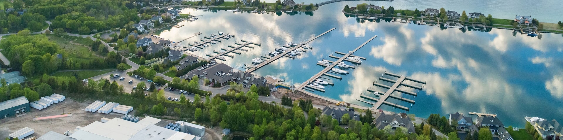 Glimpses of Extravagance: Luxurious Boating at Bay Harbor, Michigan