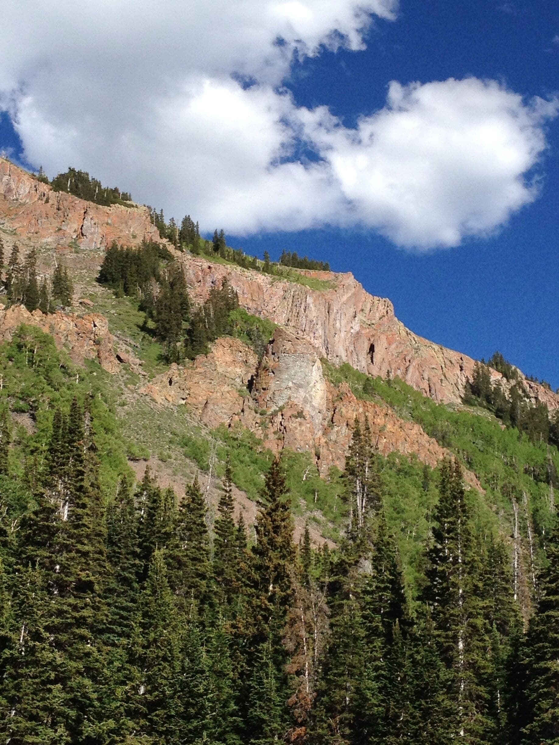 This rock formation is called The Devils Dutch Oven. Up #Monroemountain. 