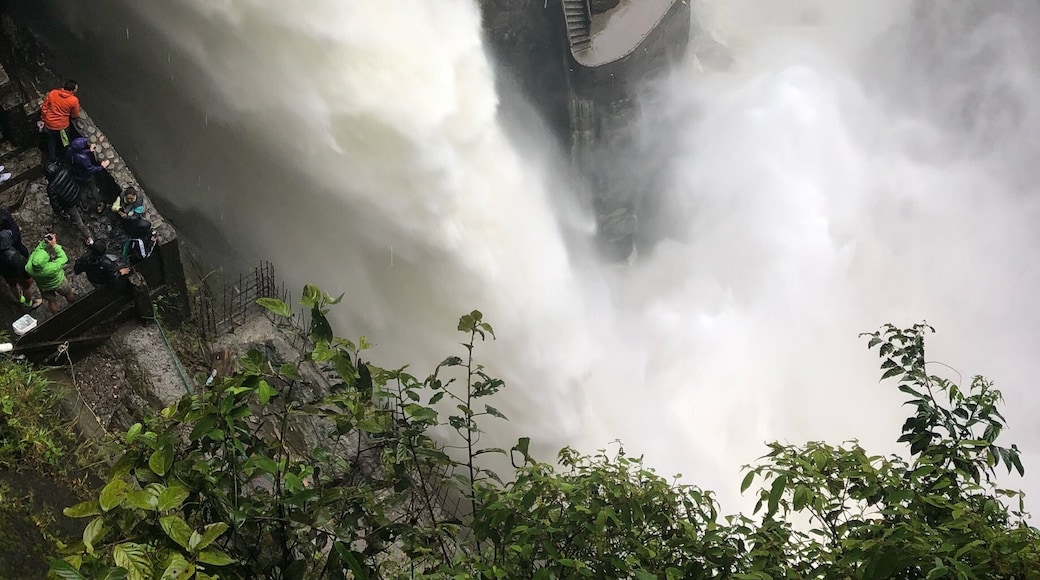 Entrance fee only USD2 per person