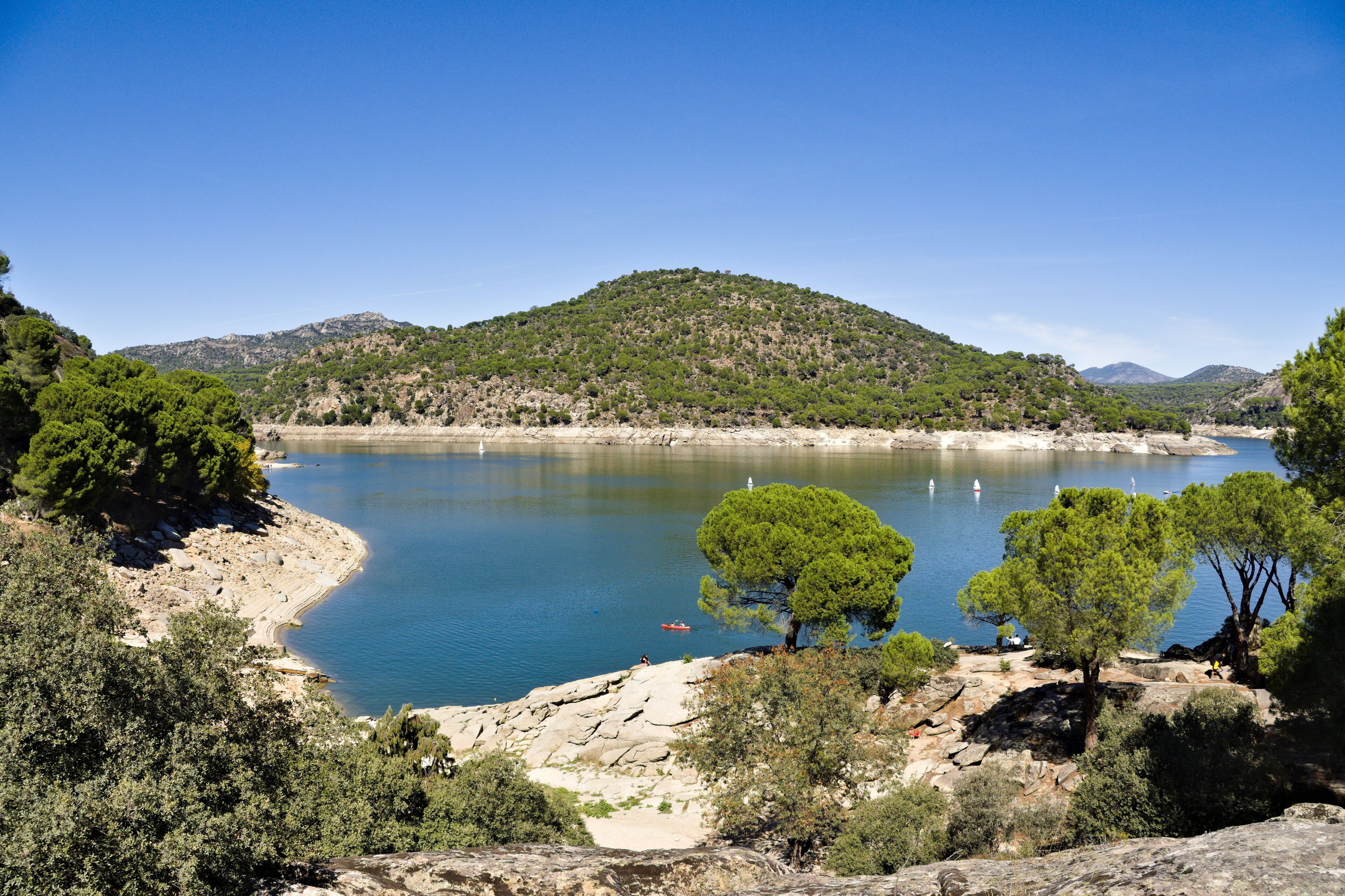  view of the san juan reservoir in the town of san martin de valdeiglesias