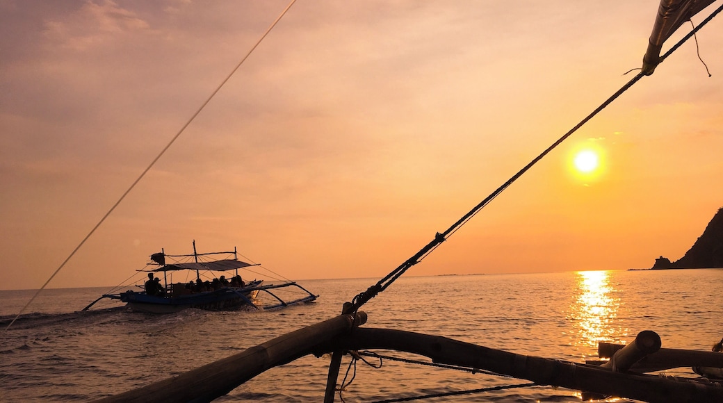 Z A M B A L E S
Sunsets are proof that endings can be beautiful too😍
#sunset #life #philippines