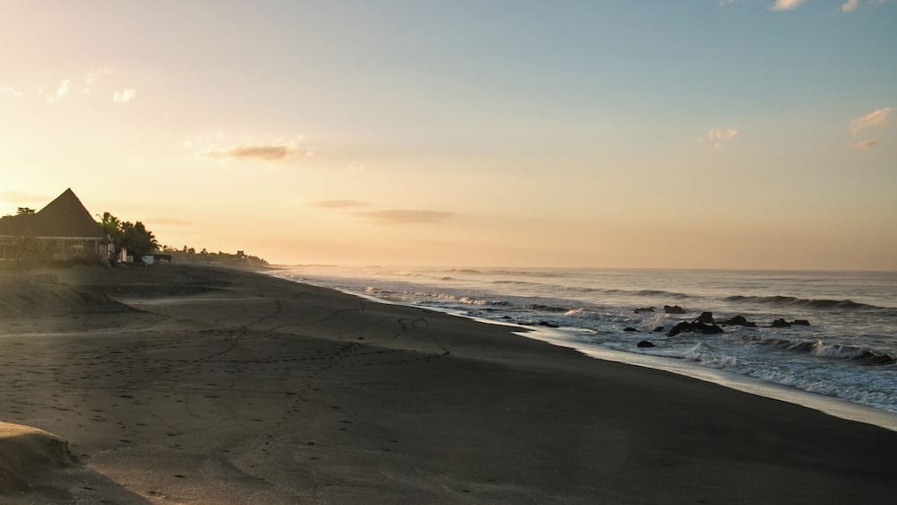 Being only a 30 minute bus ride from downtown LeĂłn, it's hard to imagine a beach this beautiful being so deserted.
True, being up for sunrise certainly helps, but even throughout the day the beaches of Las Peñitas are for the most part deserted.
Just be sure to check with the locals before diving into the water; while some stretches are perfect for swimming, others are a little rougher and can be dangerous for the unprepared.
#Nicaragua #Leon #LasPenitas #Beach