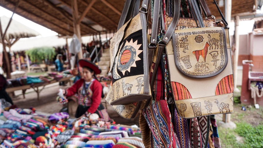peruvian clothes and bags on the market