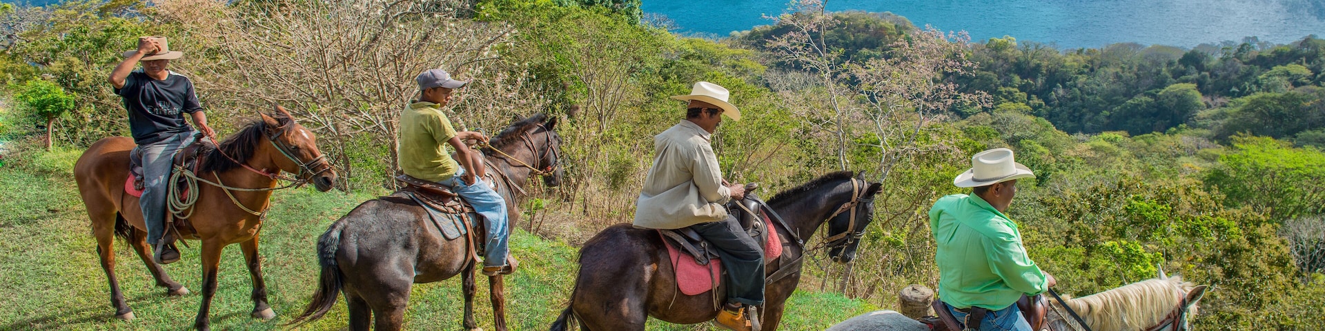horse riding on the rim of Laguna de Apoyo, Diria Nicaragua