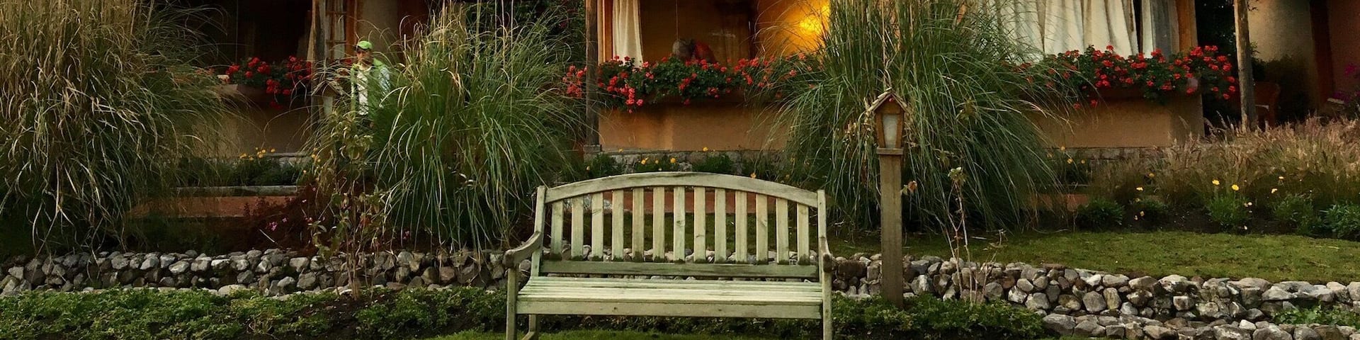 This was a beautiful place to stay. Beautiful rooms. To die for surrounding of the lake and mountains.