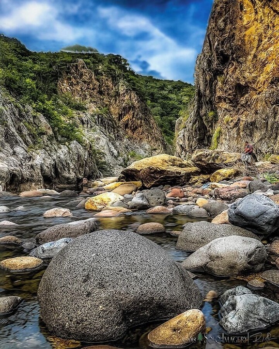 I took a guided hike down the somoto canyon in Nicaragua some part of the hike you had to float the river with a life vest and jump off a few cliffs! What an adrenaline rush this hike was. #Adventure