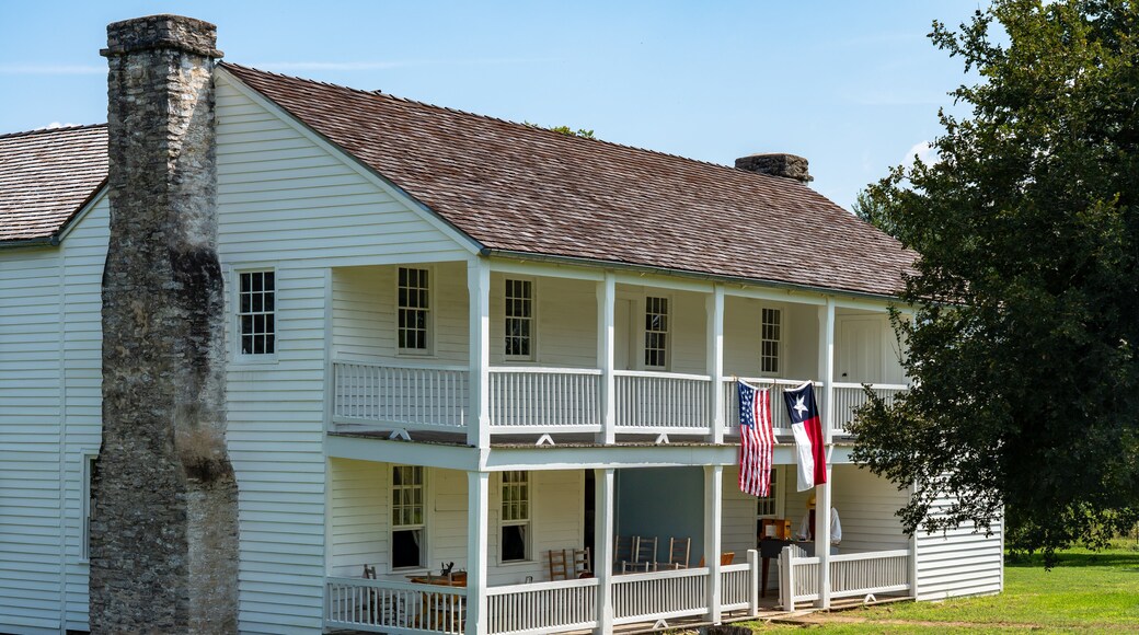 Fanthorp Inn State Historic Site
