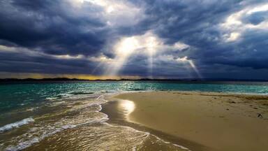 Gorgeous island off the Southern coast of Haiti. Was Capt Morgan's refuge and he sank his ship the HMS Oxford off the coast of this small island.