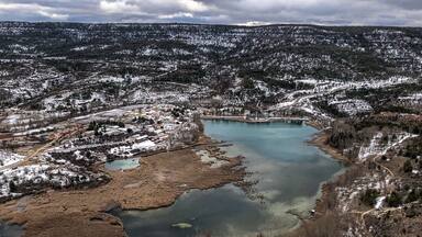 Fantastic place to walk and watch Griffon Vultures close up!!