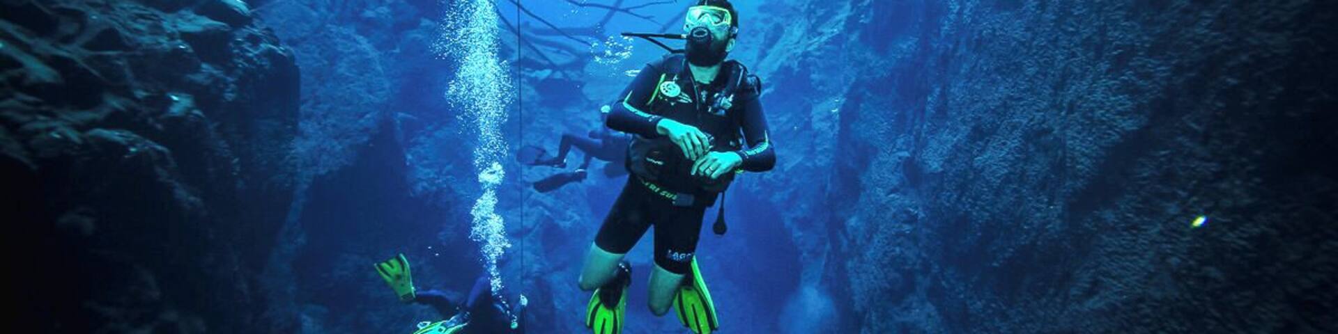Scubadiving in Lagoa Misteriosa, in Bonito, Brazil. It’s depth is yet unkown, hence the name meaning “mysterious lake”. #Adventure