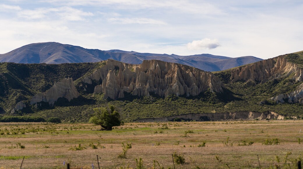 sunset over New Zealand's alps, burkes pass in New Zealand during sunset, beautiful nature during an amazing sunset in New Zealand,