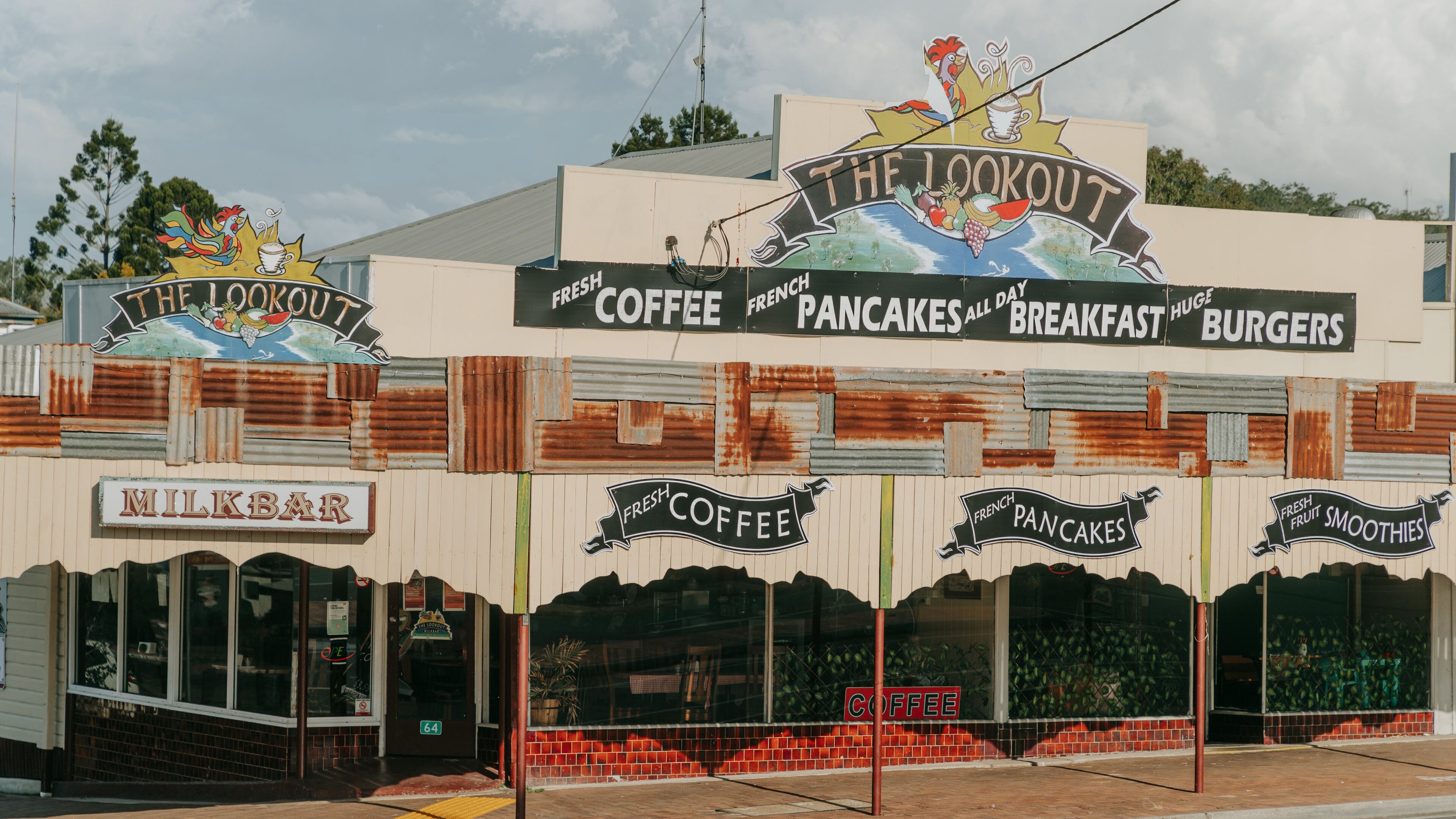Kilcoy showing signage and a small town or village