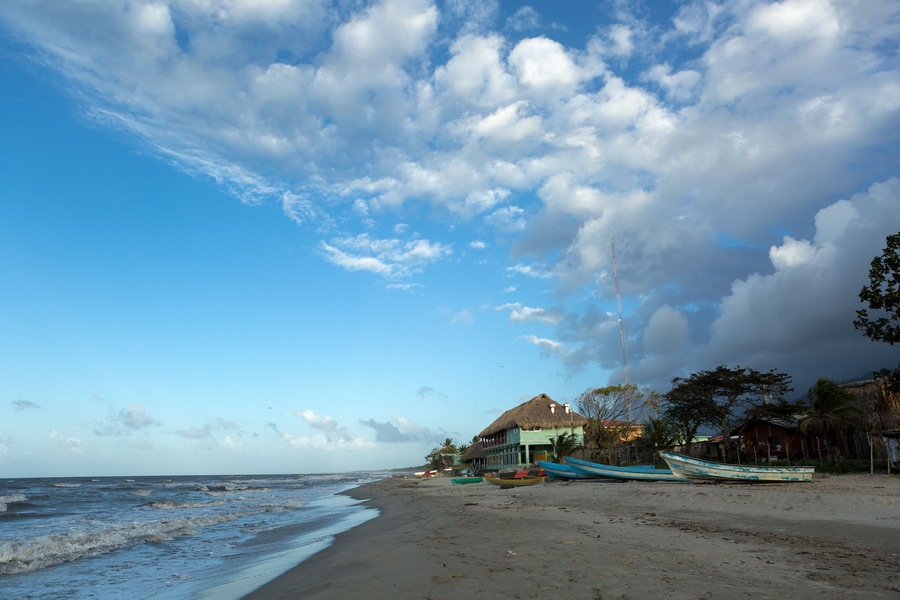 caribbean coast of Honduras by Sambo Creek