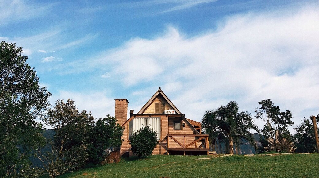 Castle on the Hill 💚🏠 This is Morada dos Canyons, a series of luxury cabins with a view to the Brazilian canyons in Praia Grande, Santa Catarina state in southern Brazil. #stunningstructures