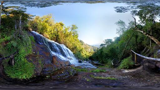 Cachoeira do Alto do Lajeado na Fezenda Lenz