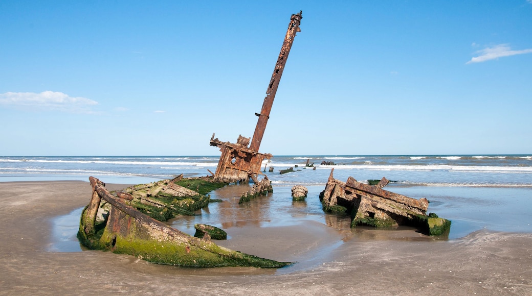 shipwreck of the navio altair in praia do cassino , brazil