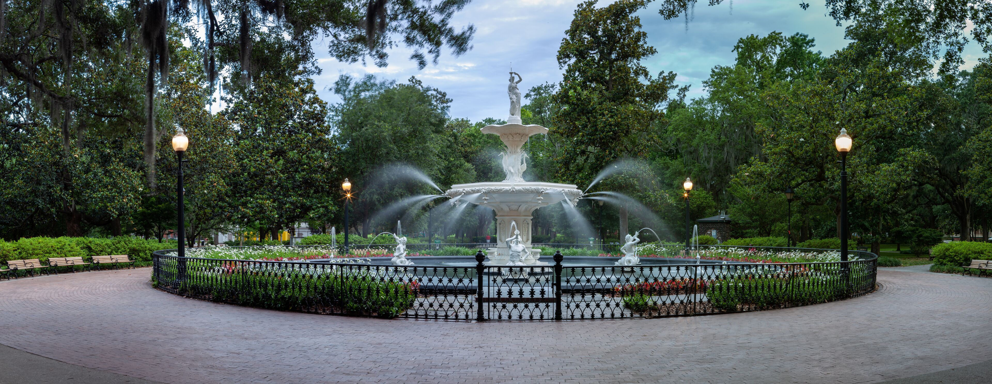 Panoramic photo of the Fountain in Forsyth Park in Savannah Georgia
