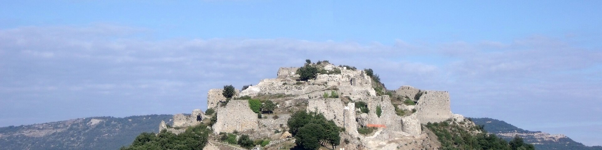 This building is classé au titre des Monuments Historiques. It is indexed in the Base Mérimée, a database of architectural heritage maintained by the French Ministry of Culture, under the reference PA00102907 .