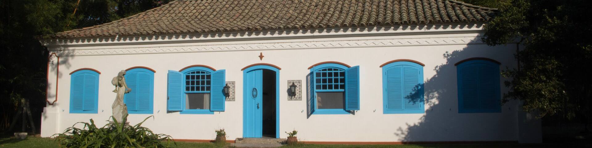 Casa histórica em fazenda