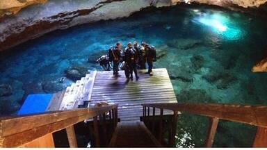 Devils den Williston fl. It's a sink hole that you can dive in. Depth is approx 60 feet deep.