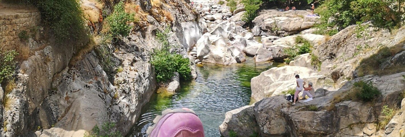 On the scary D84 from Porto to Corte in Corsica.. So many options for a dip in the cold water #nature