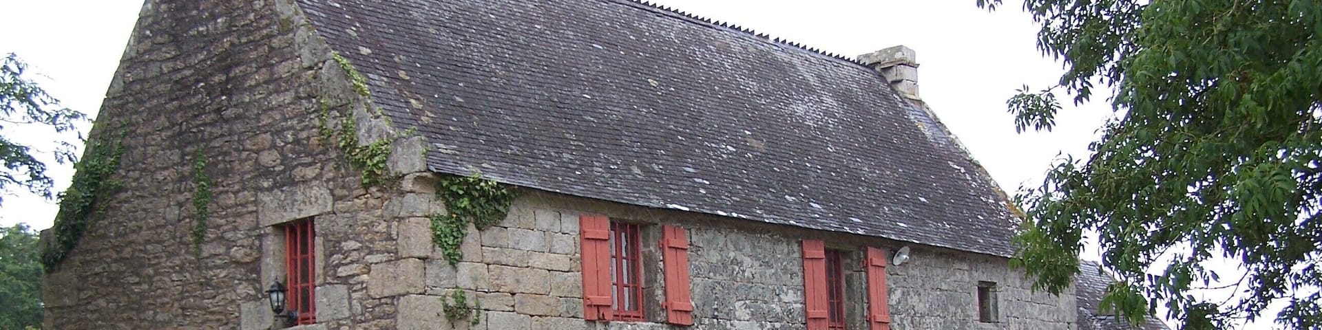 This building is inscrit au titre des Monuments Historiques. It is indexed in the Base Mérimée, a database of architectural heritage maintained by the French Ministry of Culture, under the reference PA00091189 .
