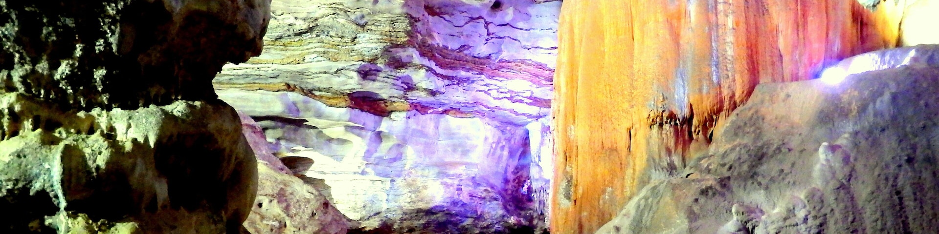 Gruta do Maquiné, em Cordisburgo, Brasil. #Golden